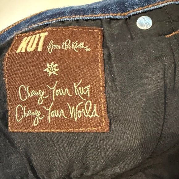 Kut From The Kloth, Women’s jeans, Nicole Bootcut, Size 12 X 31” , prewash - Picture 6 of 11
